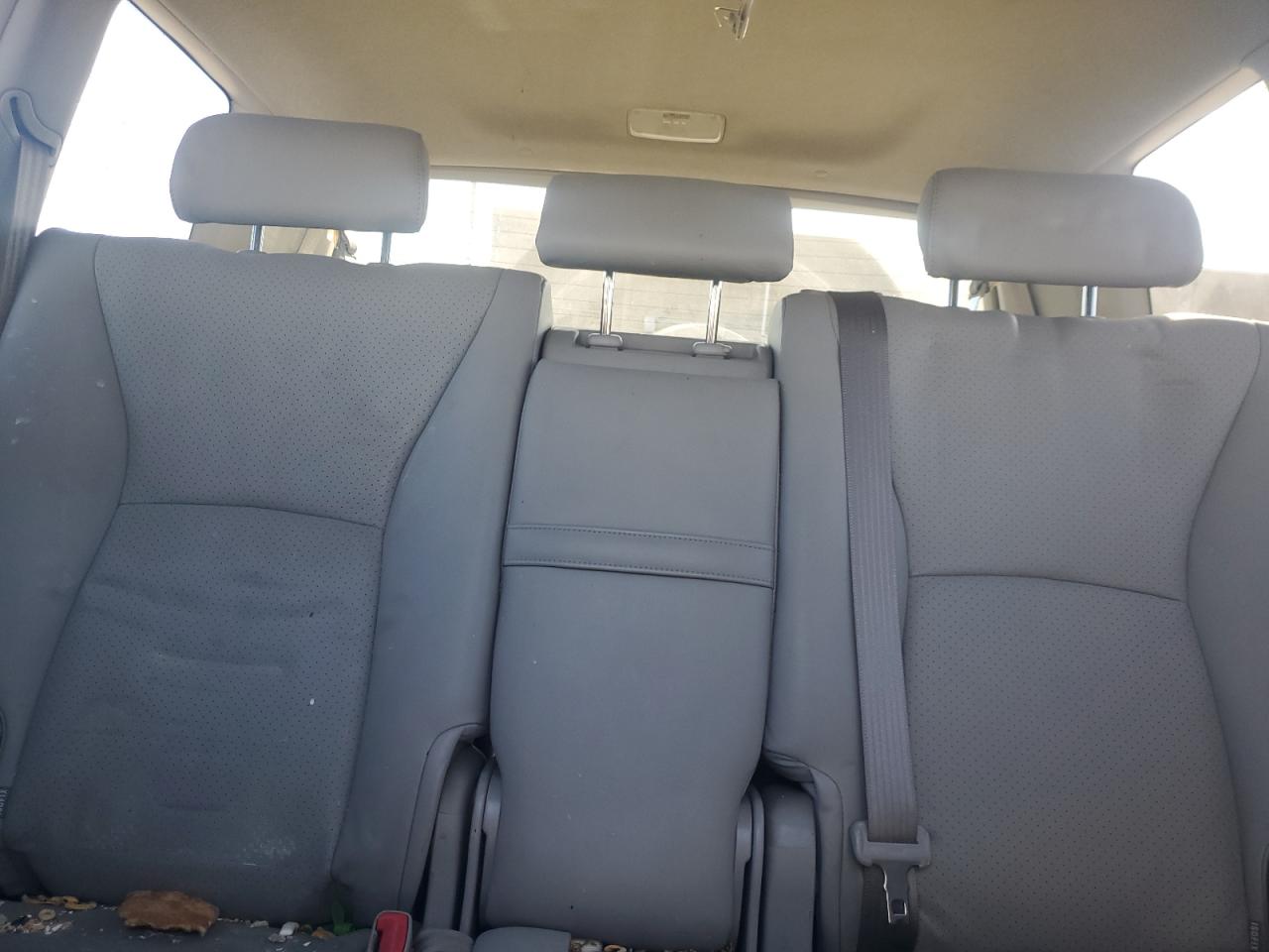 2004 Toyota Highlander - Image 10