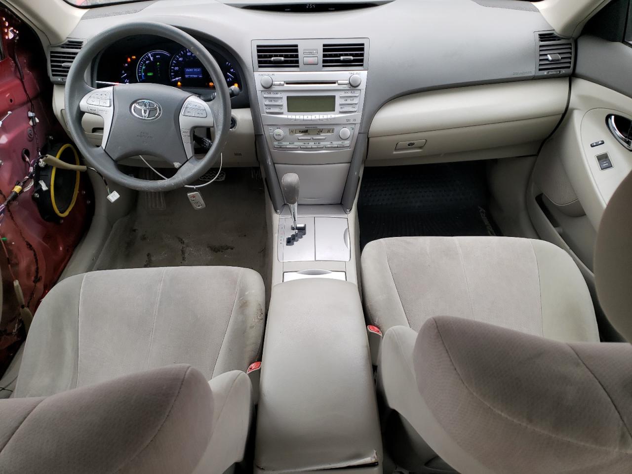2010 Toyota Camry - Image 8