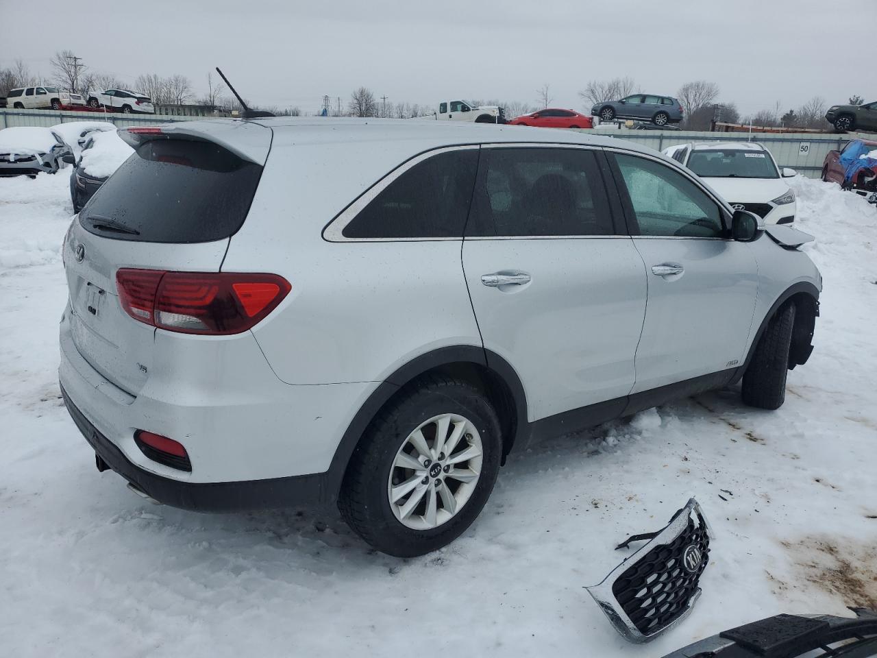2019 Kia Sorento - Image 3