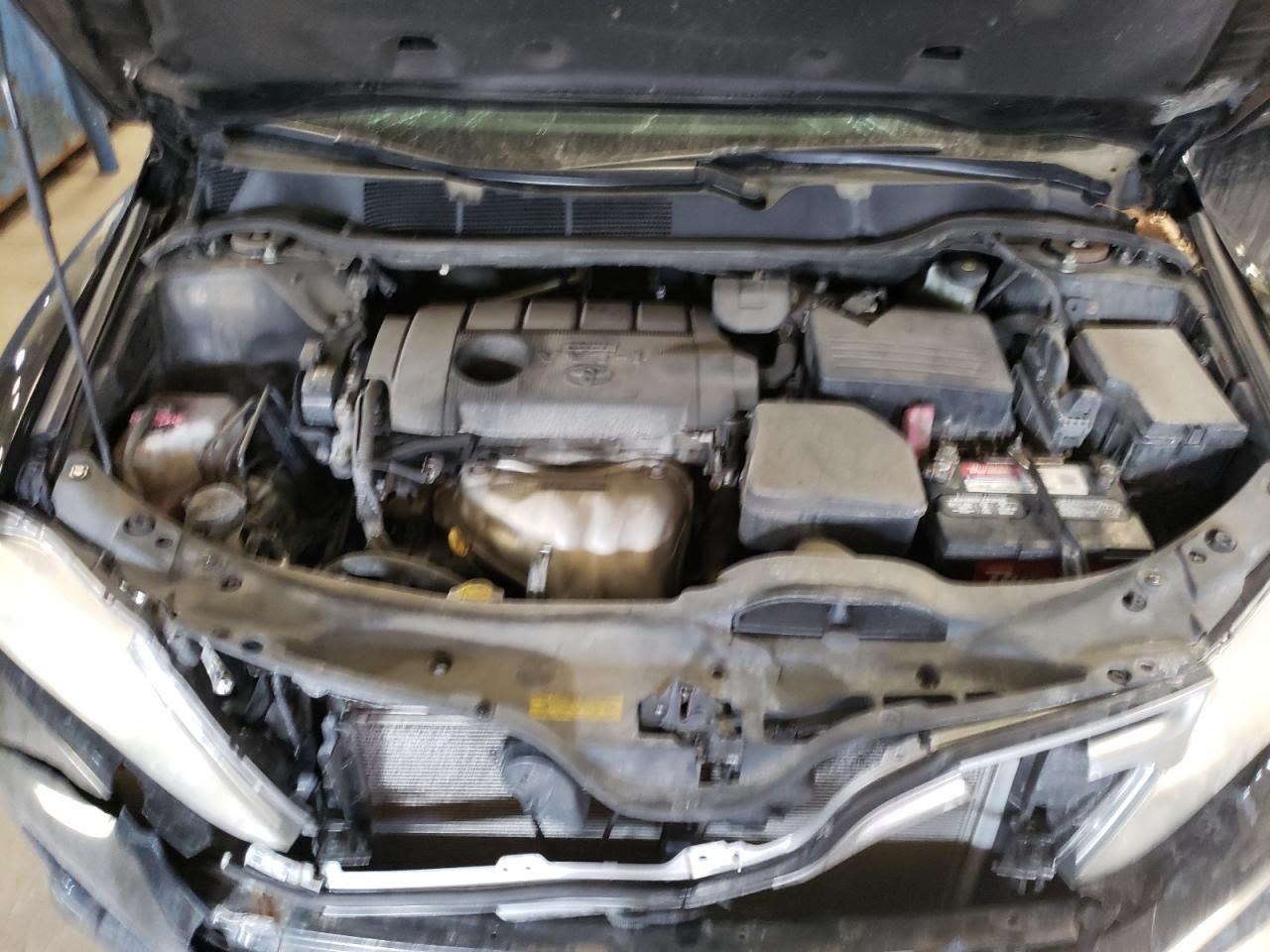 2010 Toyota Venza - Image 12