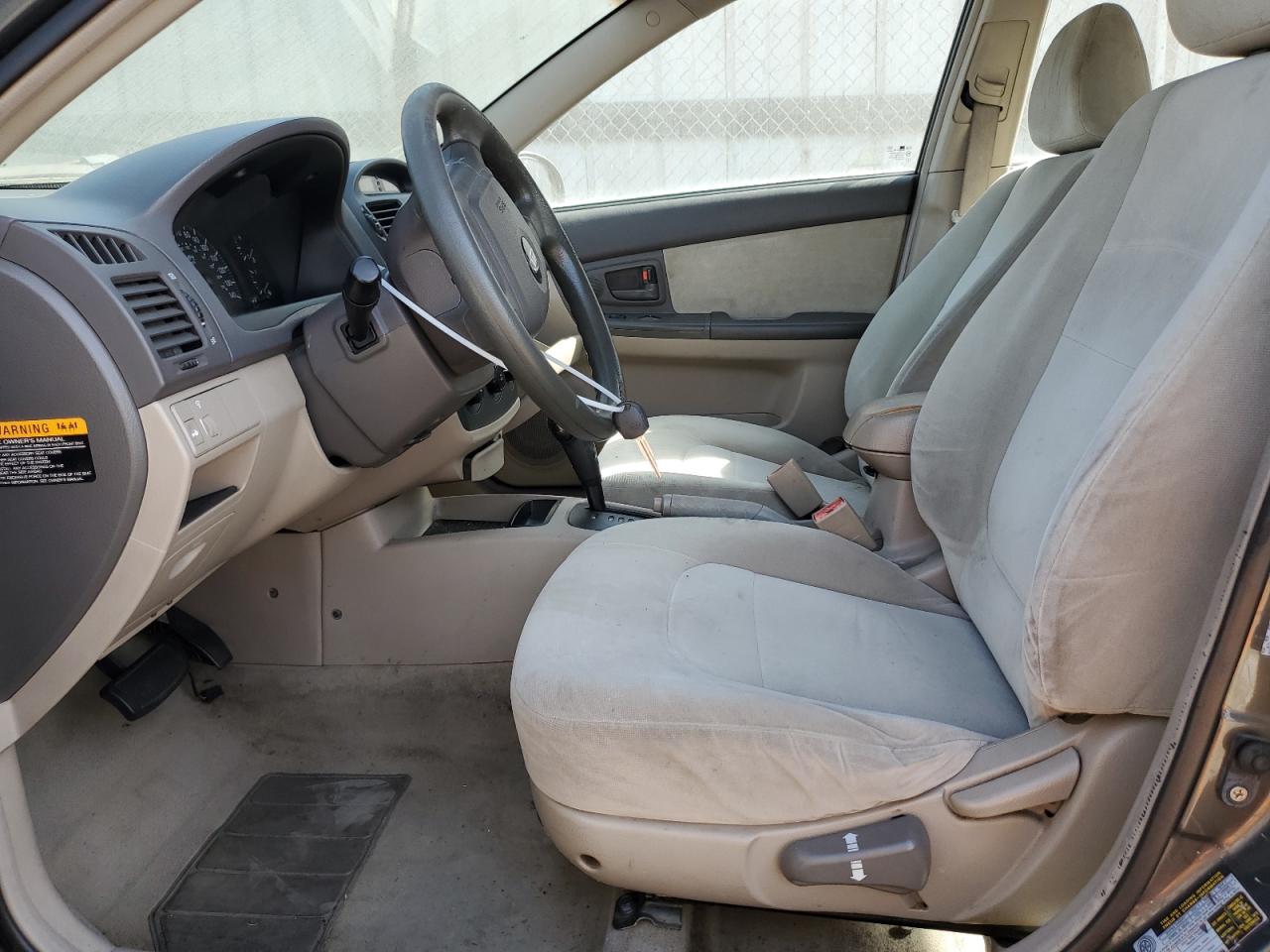 2005 Kia Spectra - Image 7
