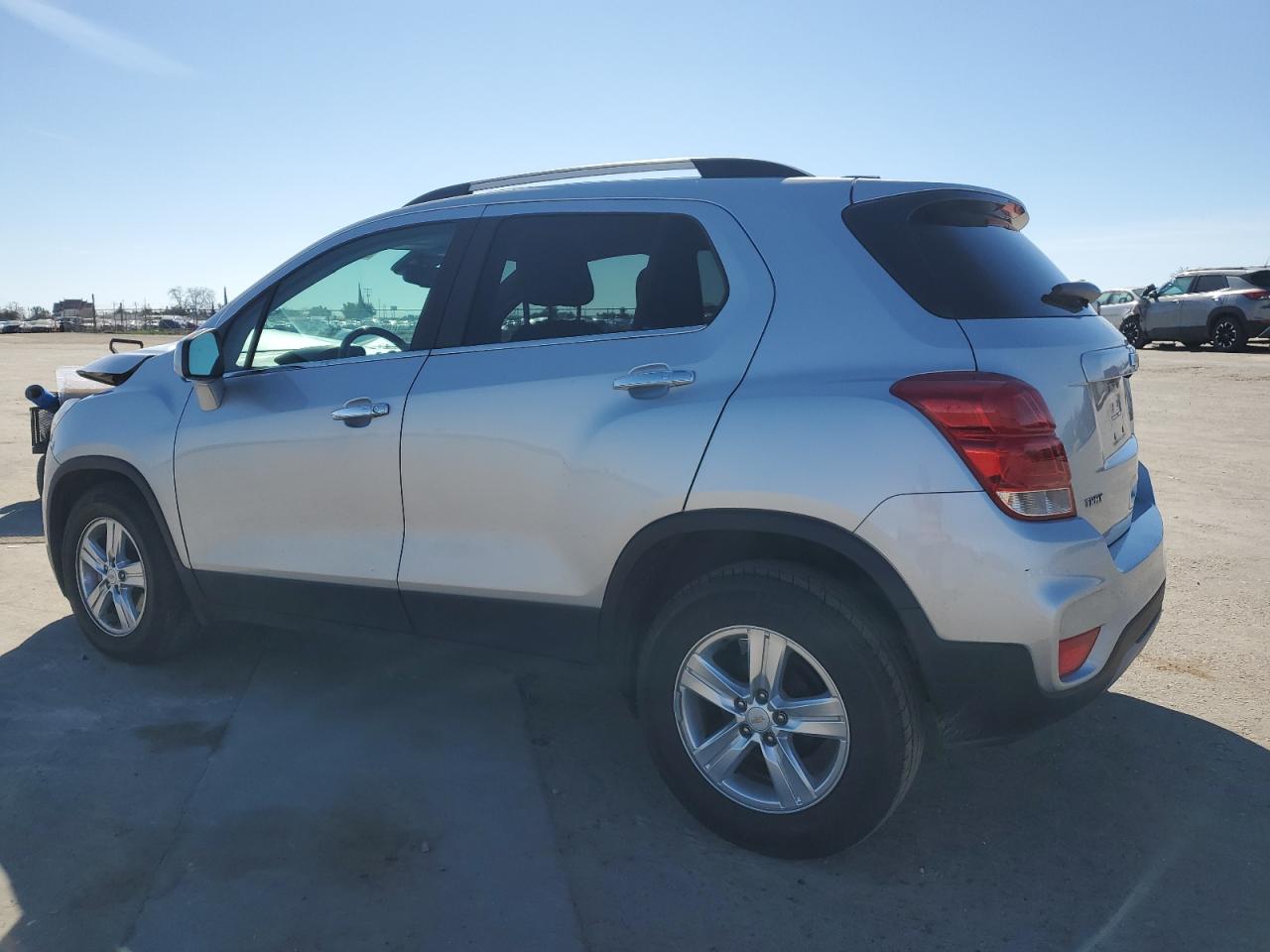 2018 Chevrolet Trax - Image 2
