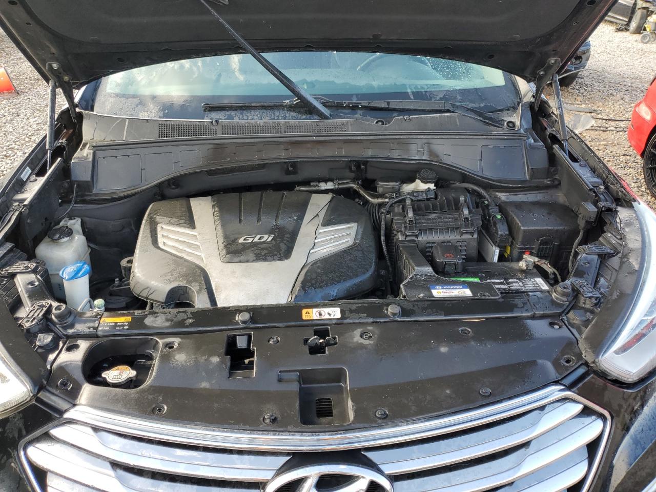 2015 Hyundai Santa Fe - Image 11
