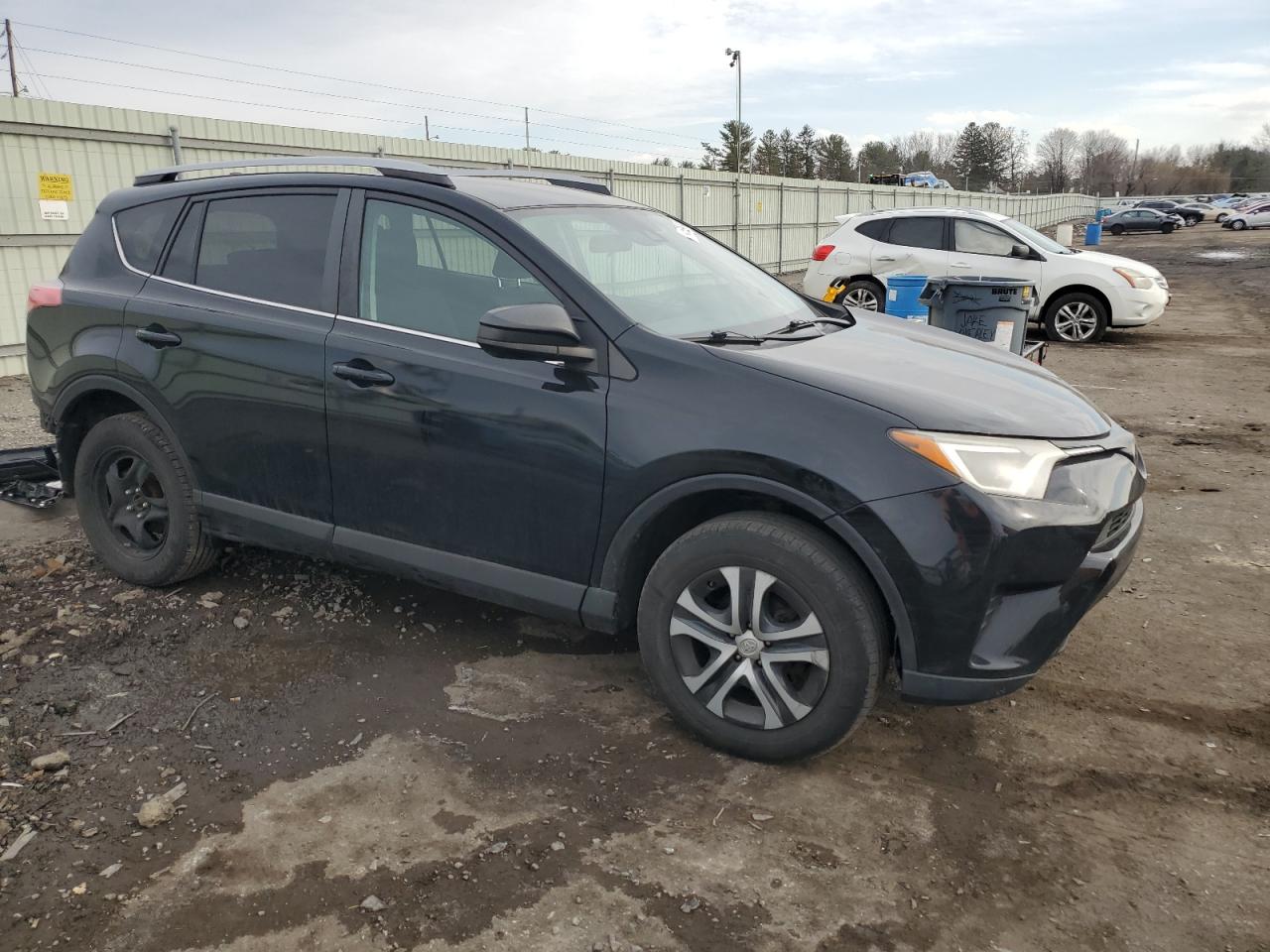 2017 Toyota RAV 4 - Image 4