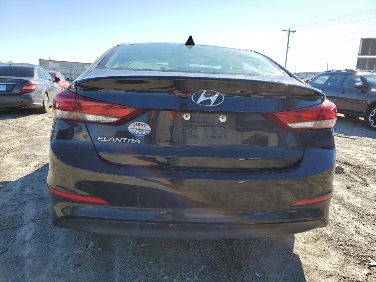 2017 Hyundai Elantra - Image 6