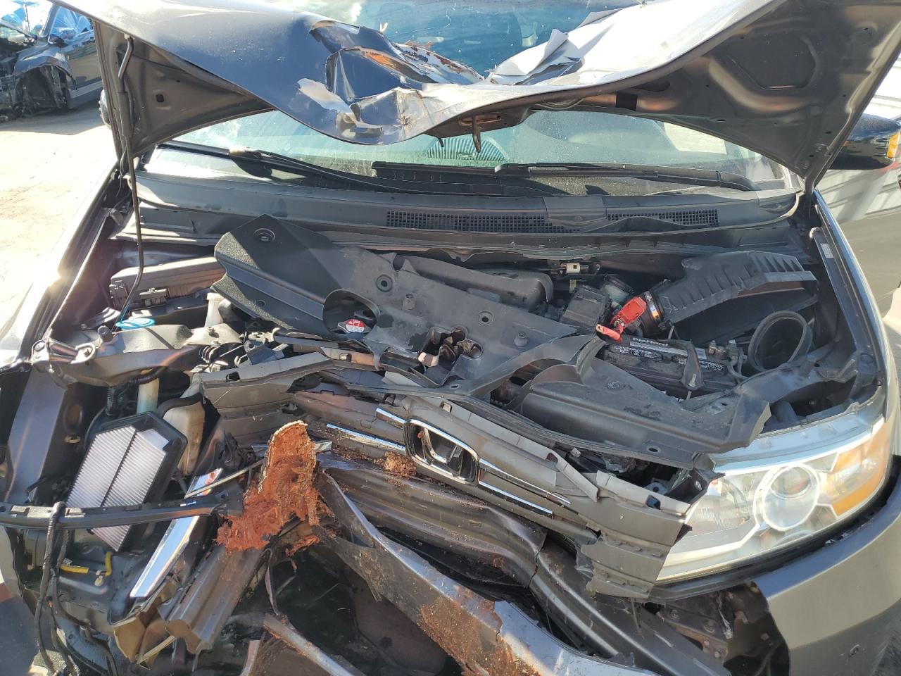 2012 Honda Odyssey - Image 12