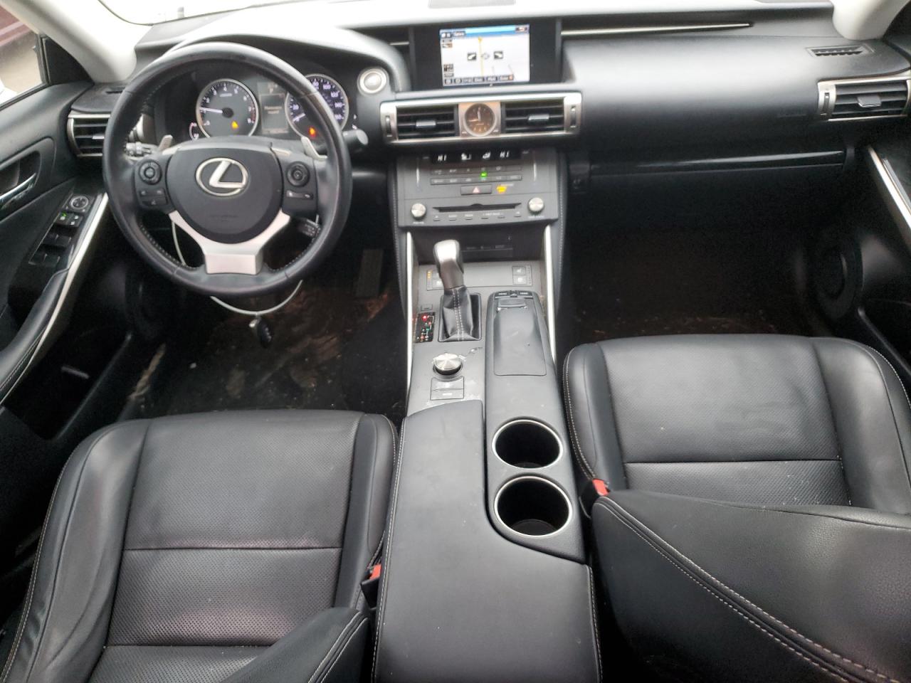 2015 Lexus IS - Image 8