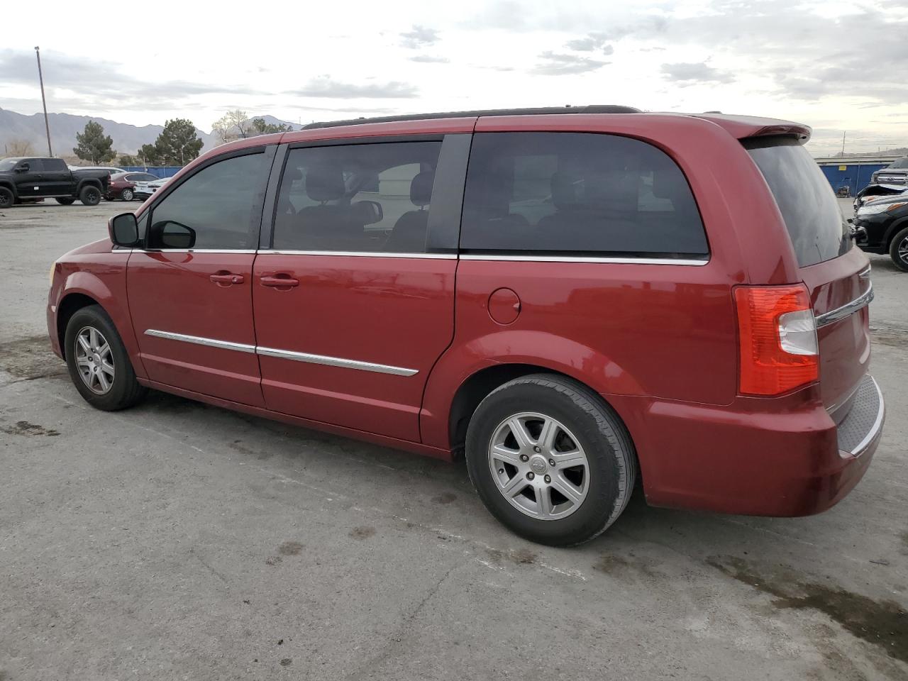 2012 Chrysler Town & Country - Image 2