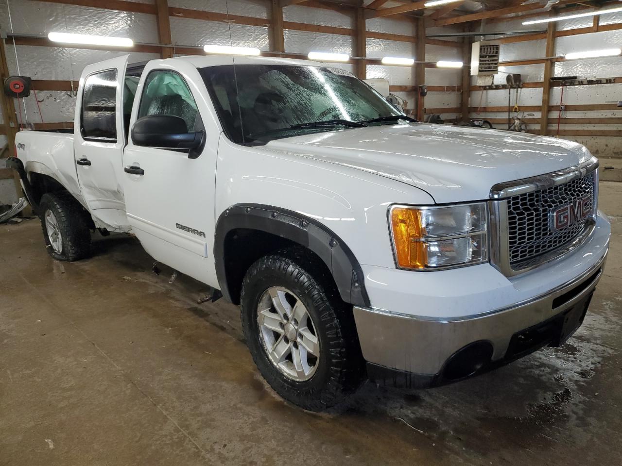 2010 GMC Sierra - Image 4