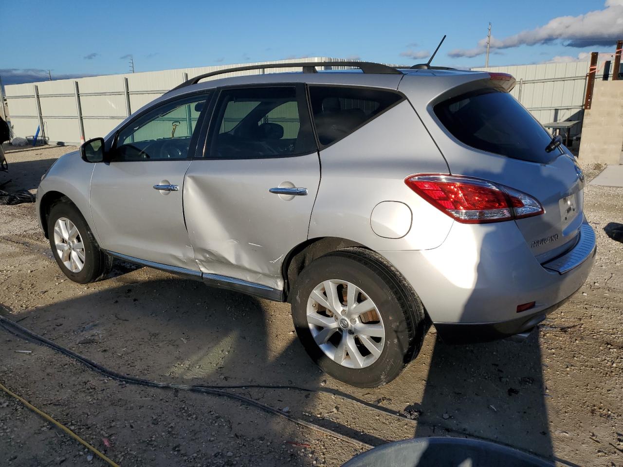 2011 Nissan Murano - Image 2