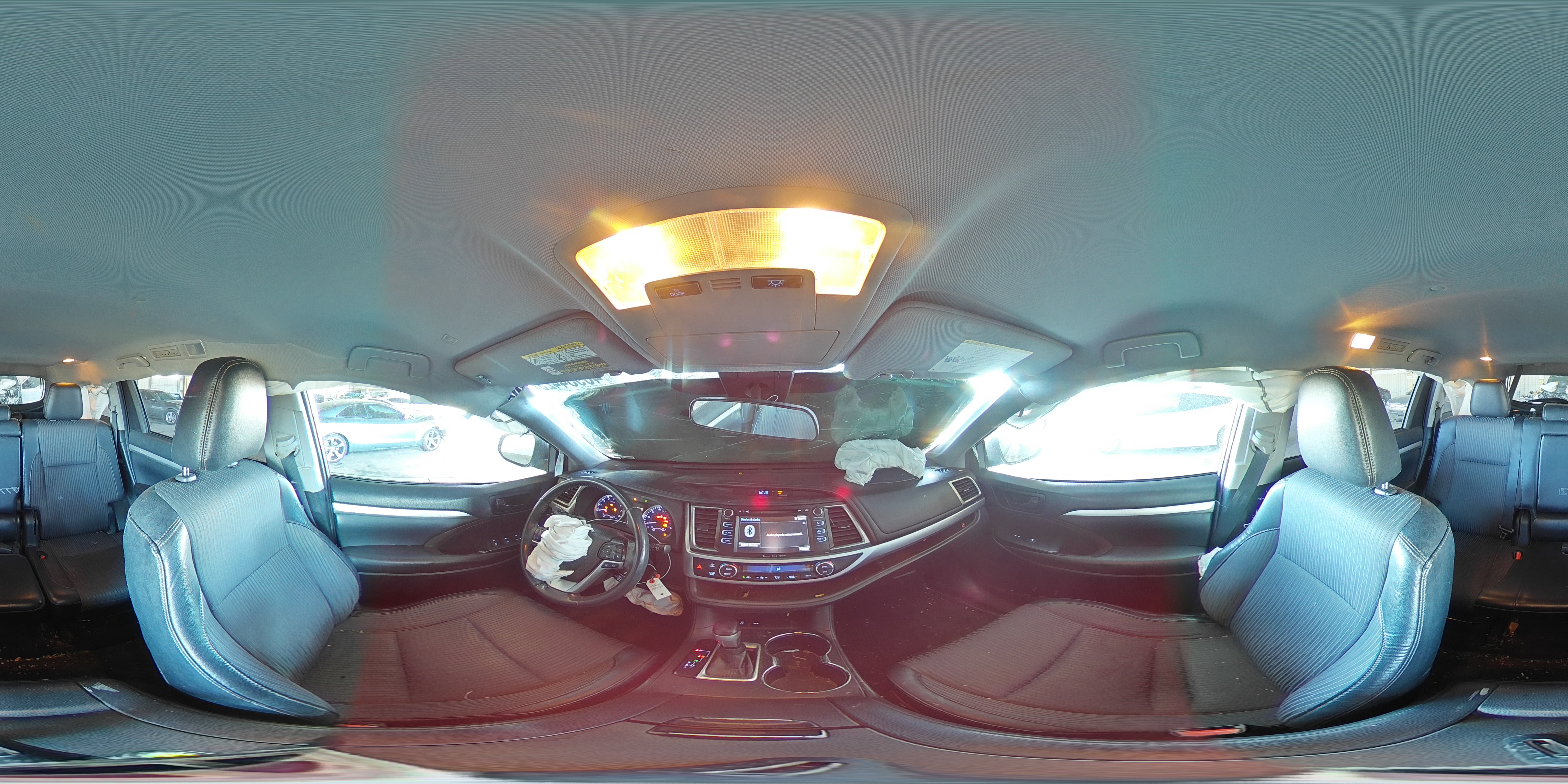 2019 Toyota Highlander - Image 14