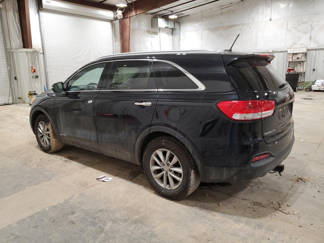 2017 Kia Sorento - Image 2