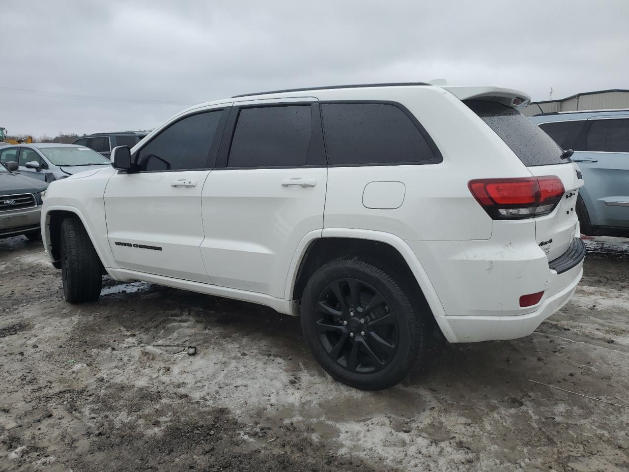 2019 Jeep Grand Cherokee - Image 2