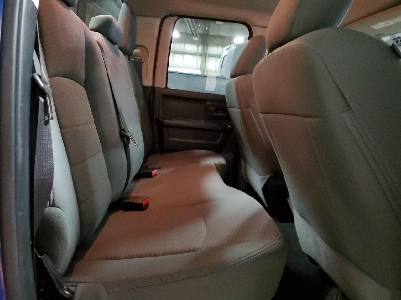 2015 RAM 1500 - Image 11