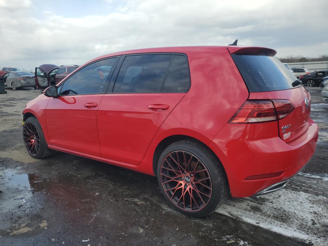 2018 Volkswagen Golf - Image 2