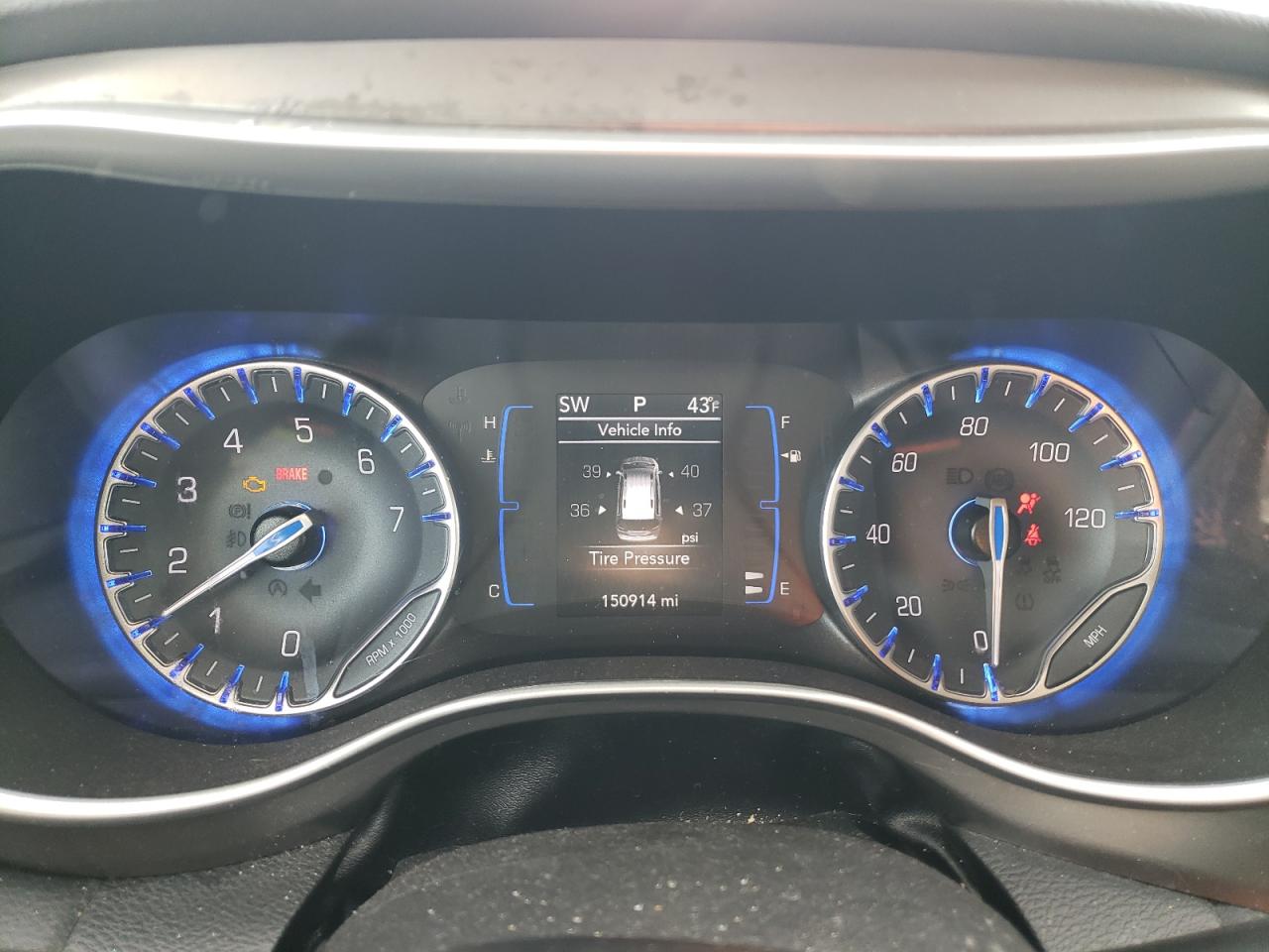 2020 Chrysler Pacifica - Image 9