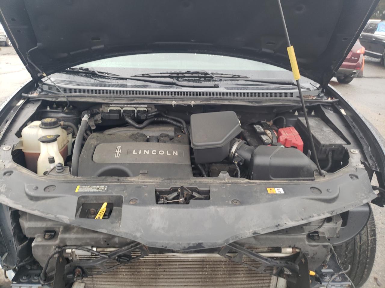 2013 Lincoln MKX - Image 12