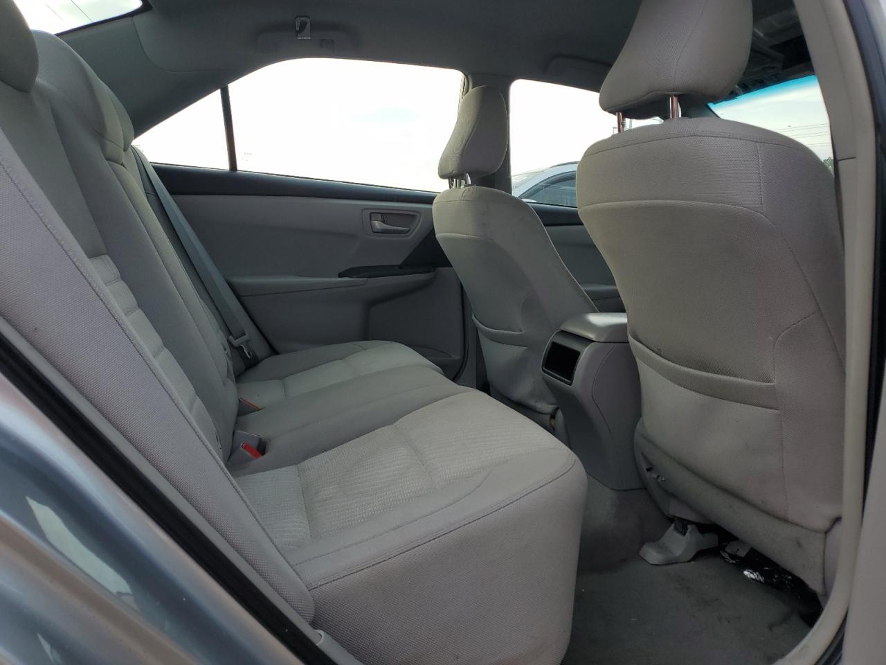 2015 Toyota Camry - Image 10