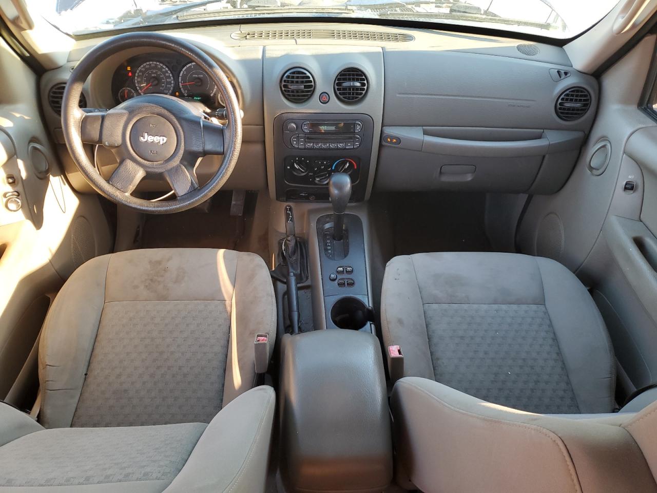 2006 Jeep Liberty (North America) - Image 8