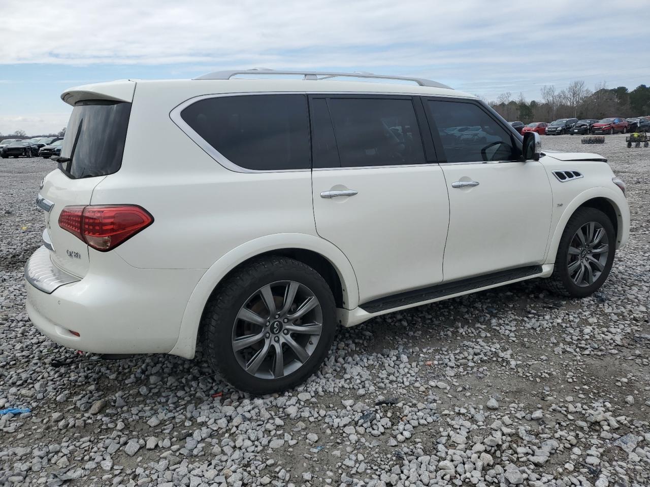 2017 Infiniti QX80 - Image 3
