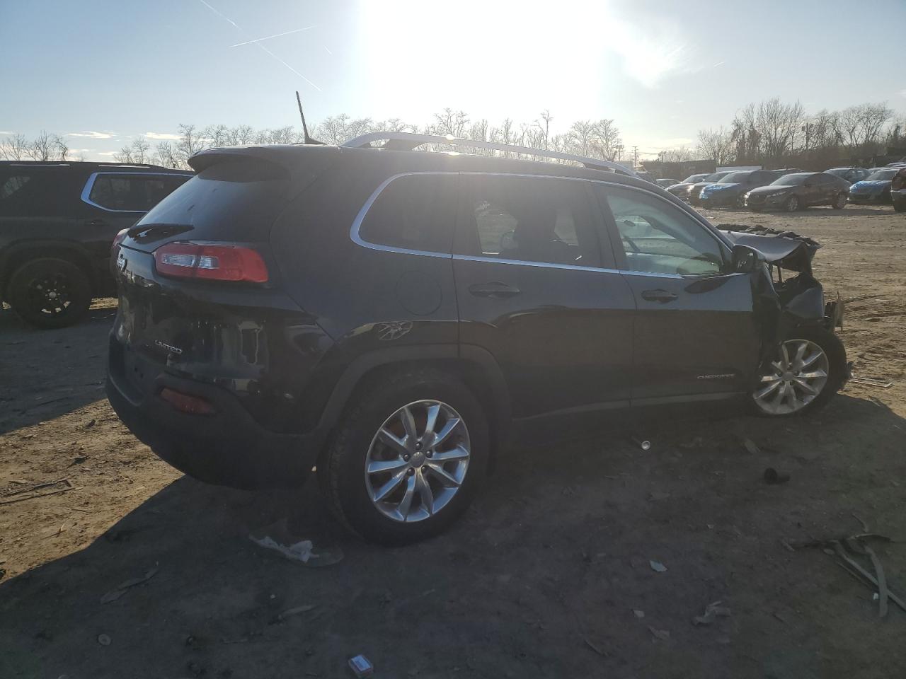 2016 Jeep Grand Cherokee - Image 3