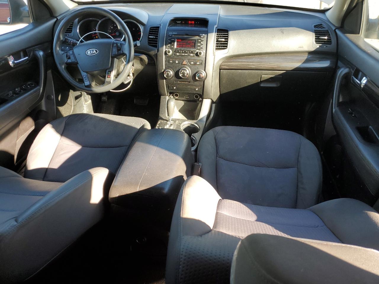 2012 Kia Sorento - Image 8