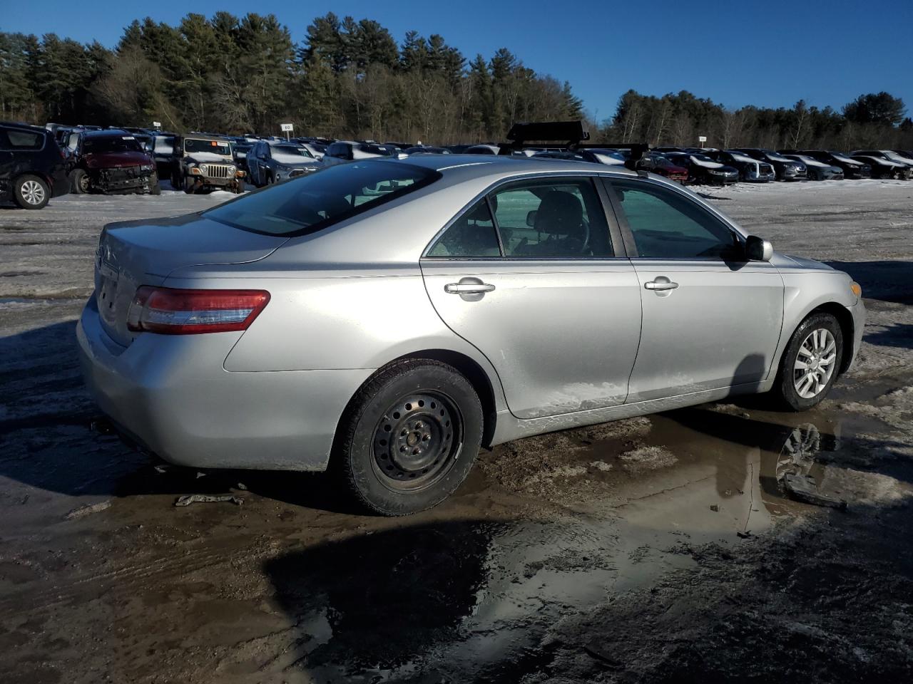 2010 Toyota Camry - Image 3
