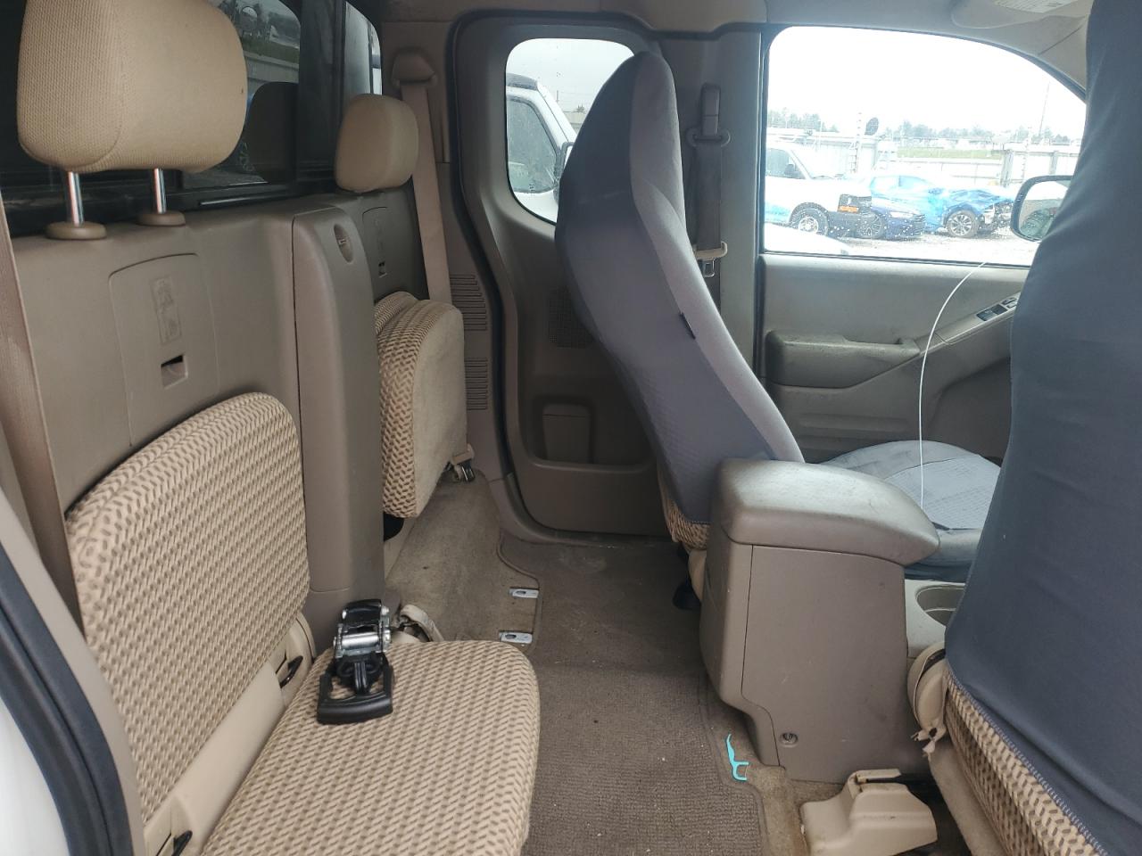2015 Nissan Navara (Frontier) - Image 10