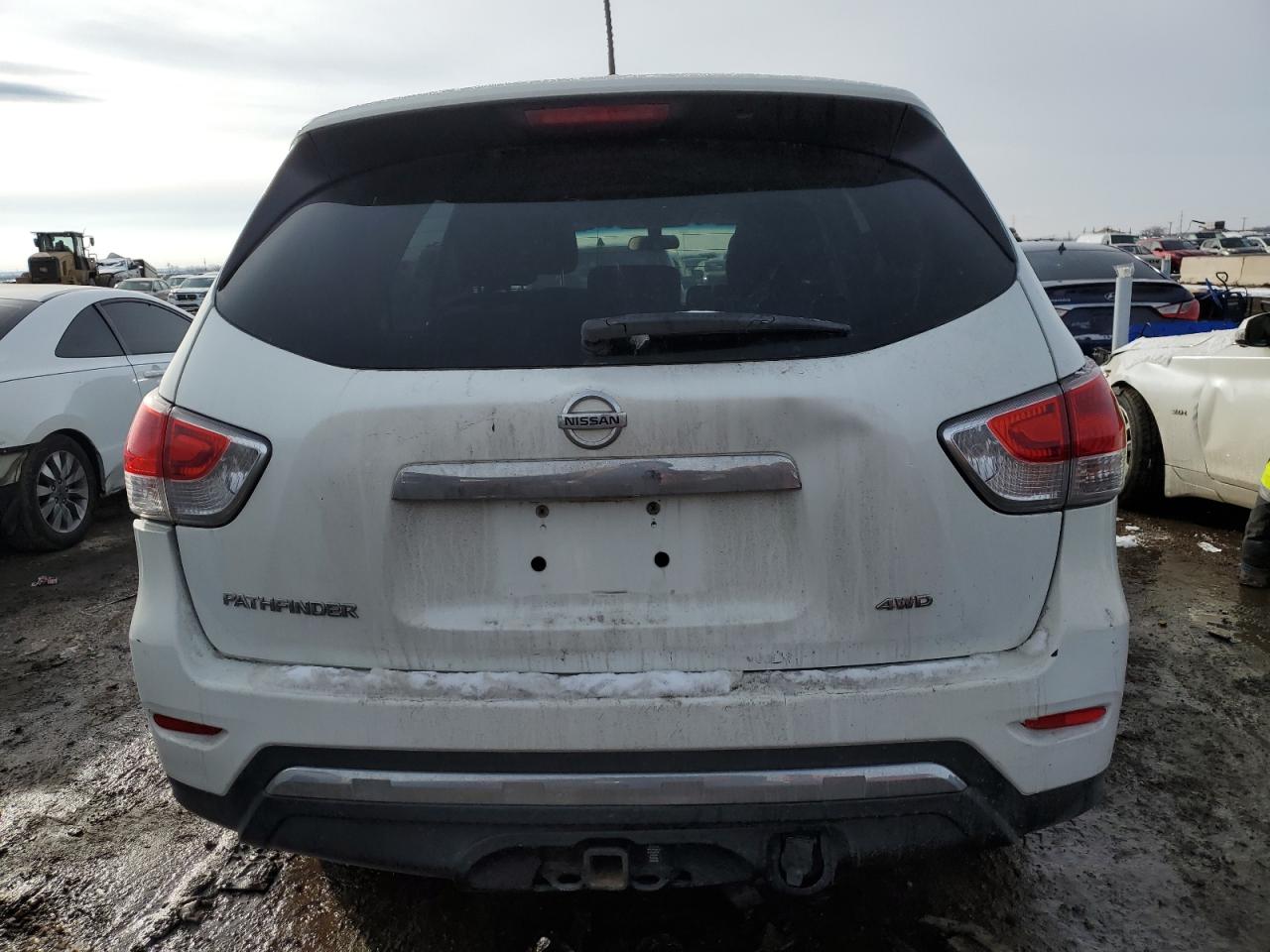 2014 Nissan Pathfinder - Image 6