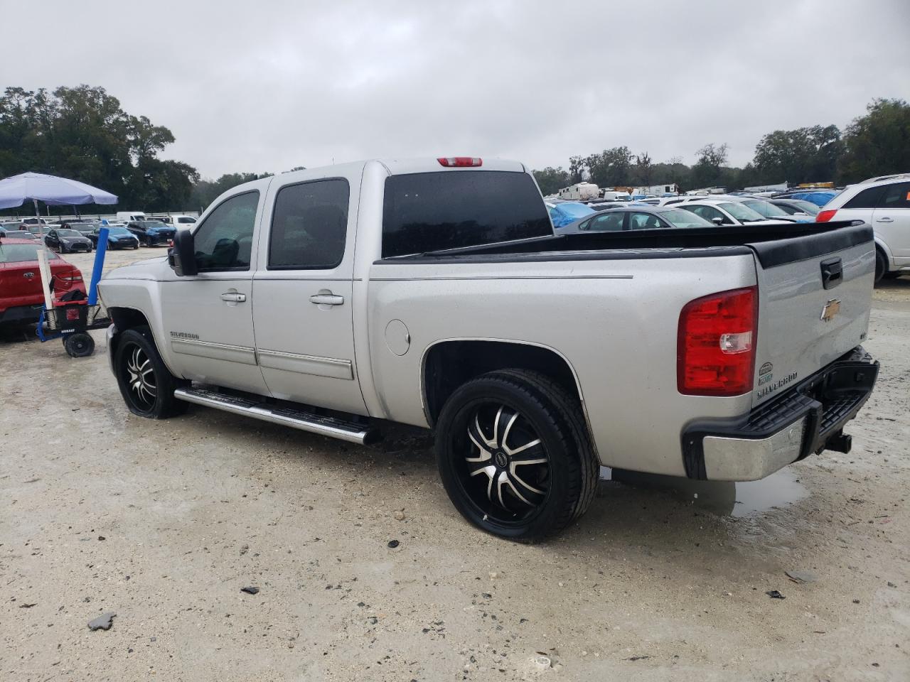 2010 Chevrolet Silverado - Image 2