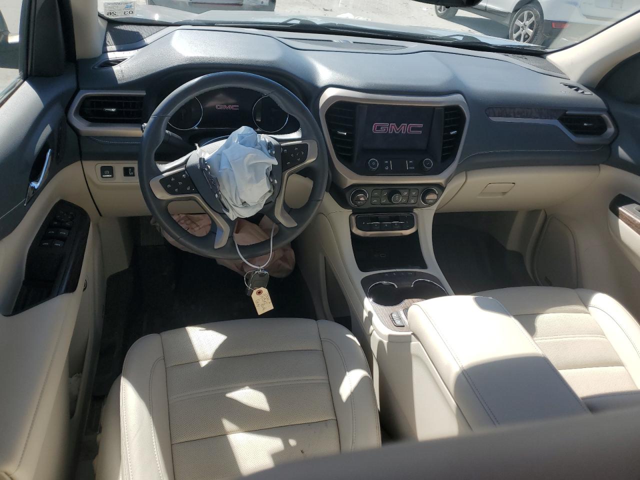 2021 GMC Acadia - Image 8