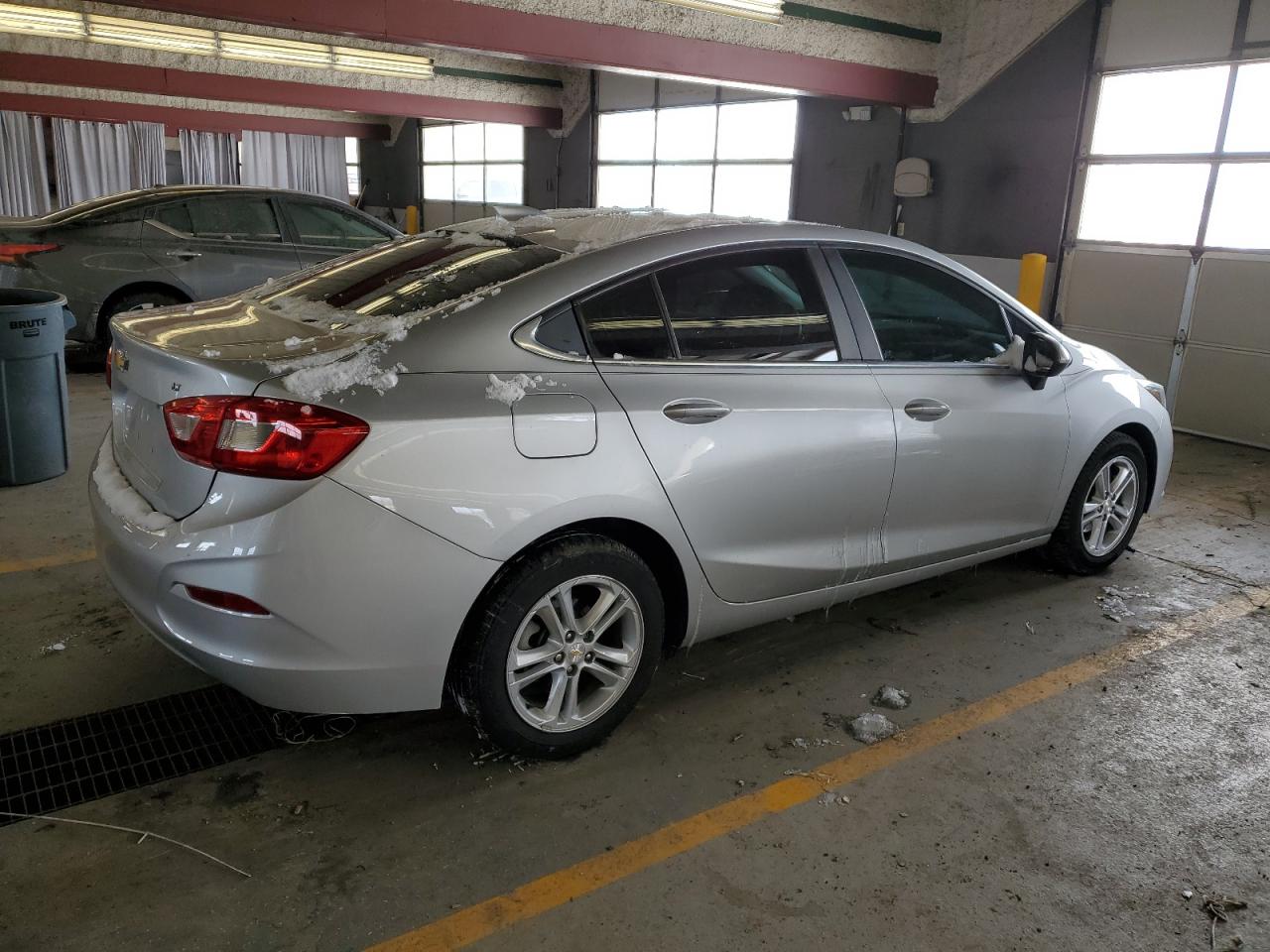 2017 Chevrolet Cruze - Image 3