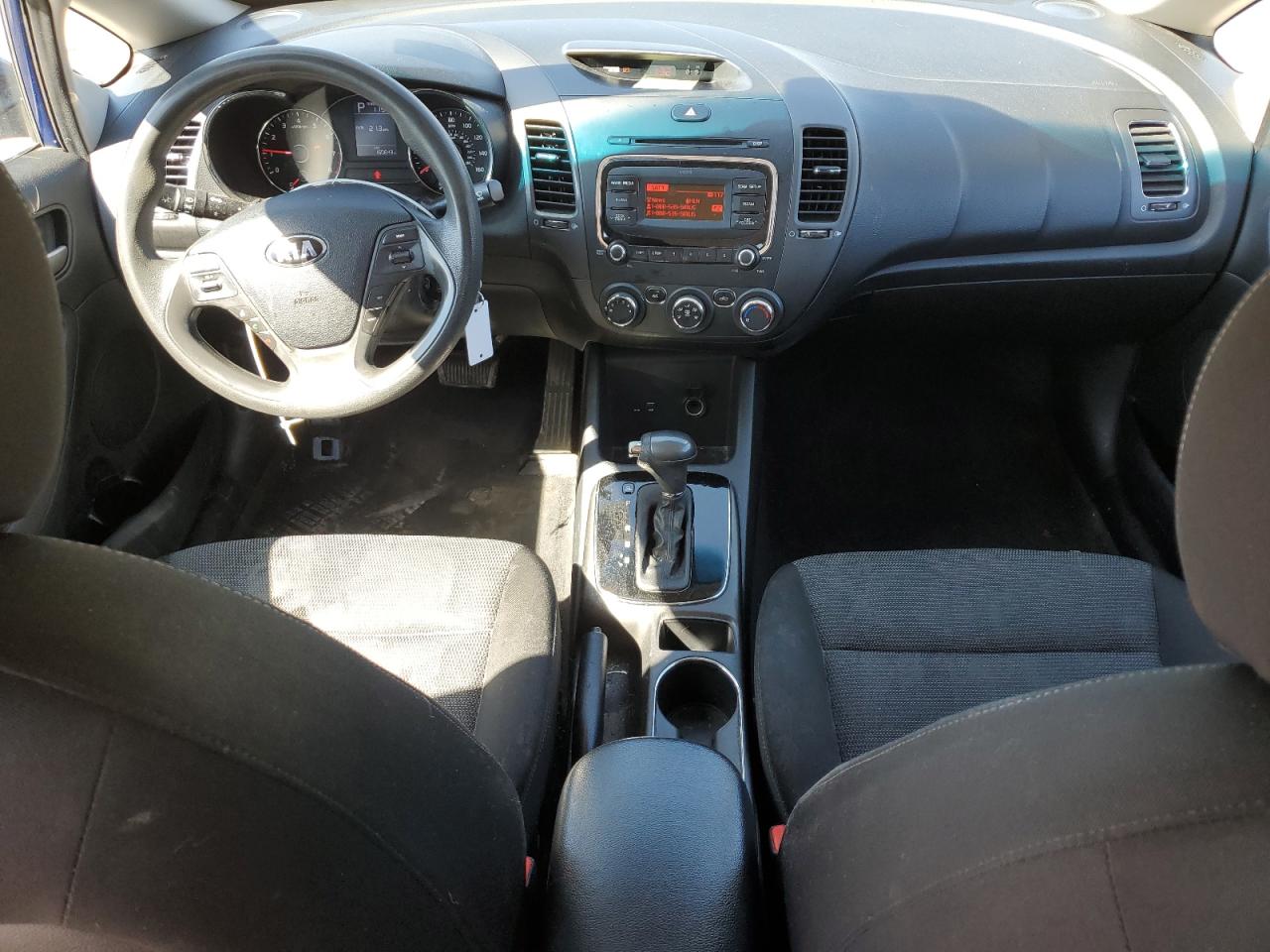 2017 Kia Forte - Image 8