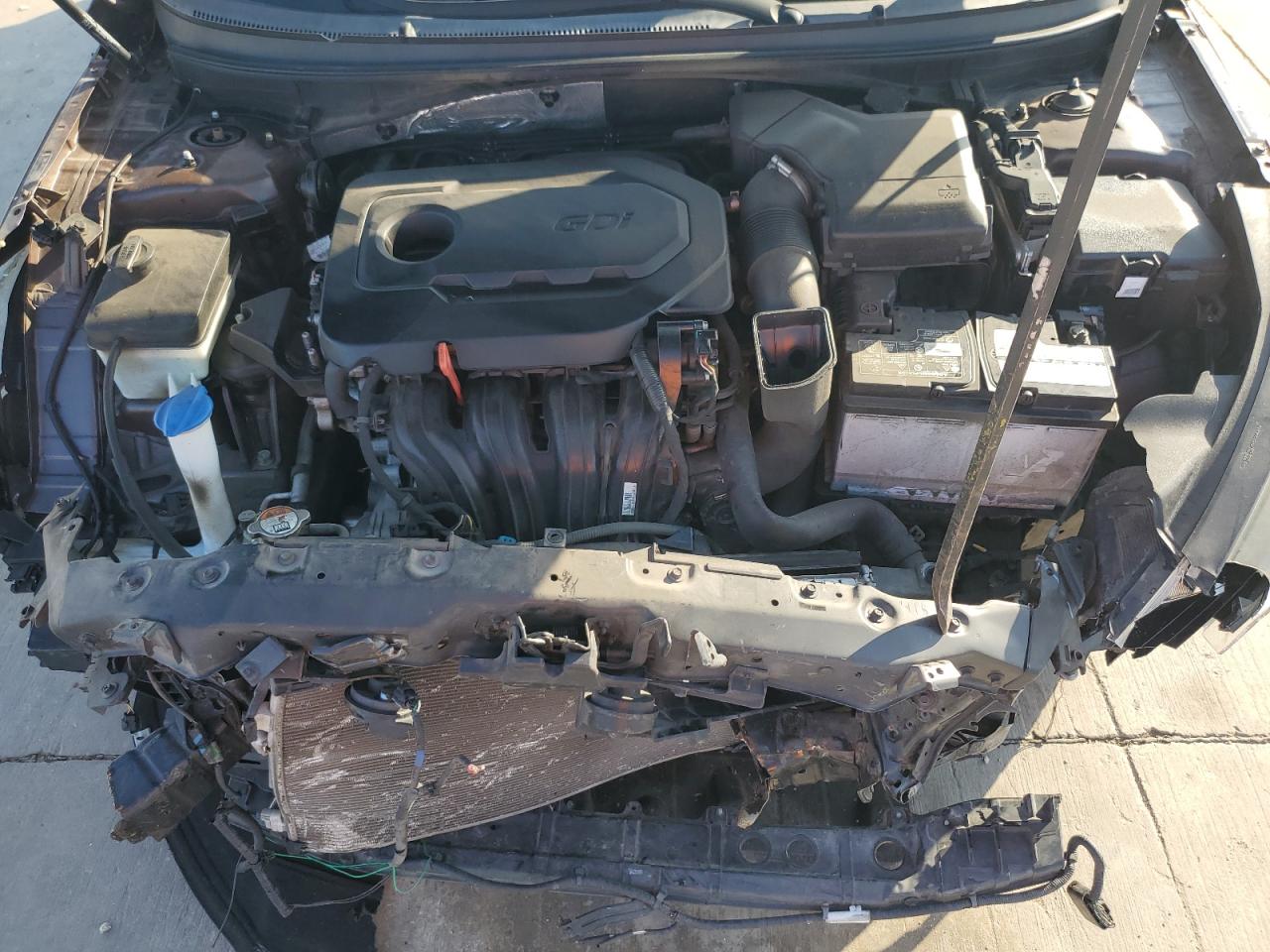 2016 Hyundai Sonata - Image 11