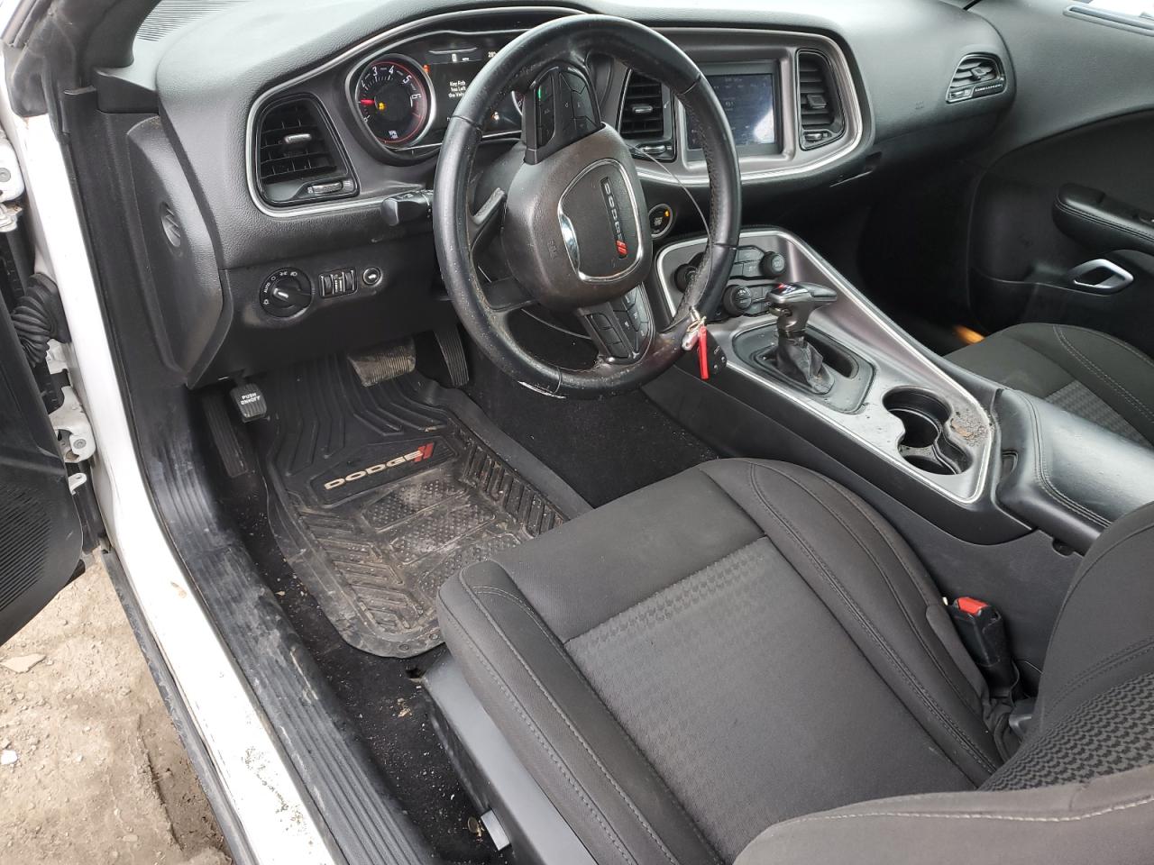 2019 Dodge Challenger - Image 8