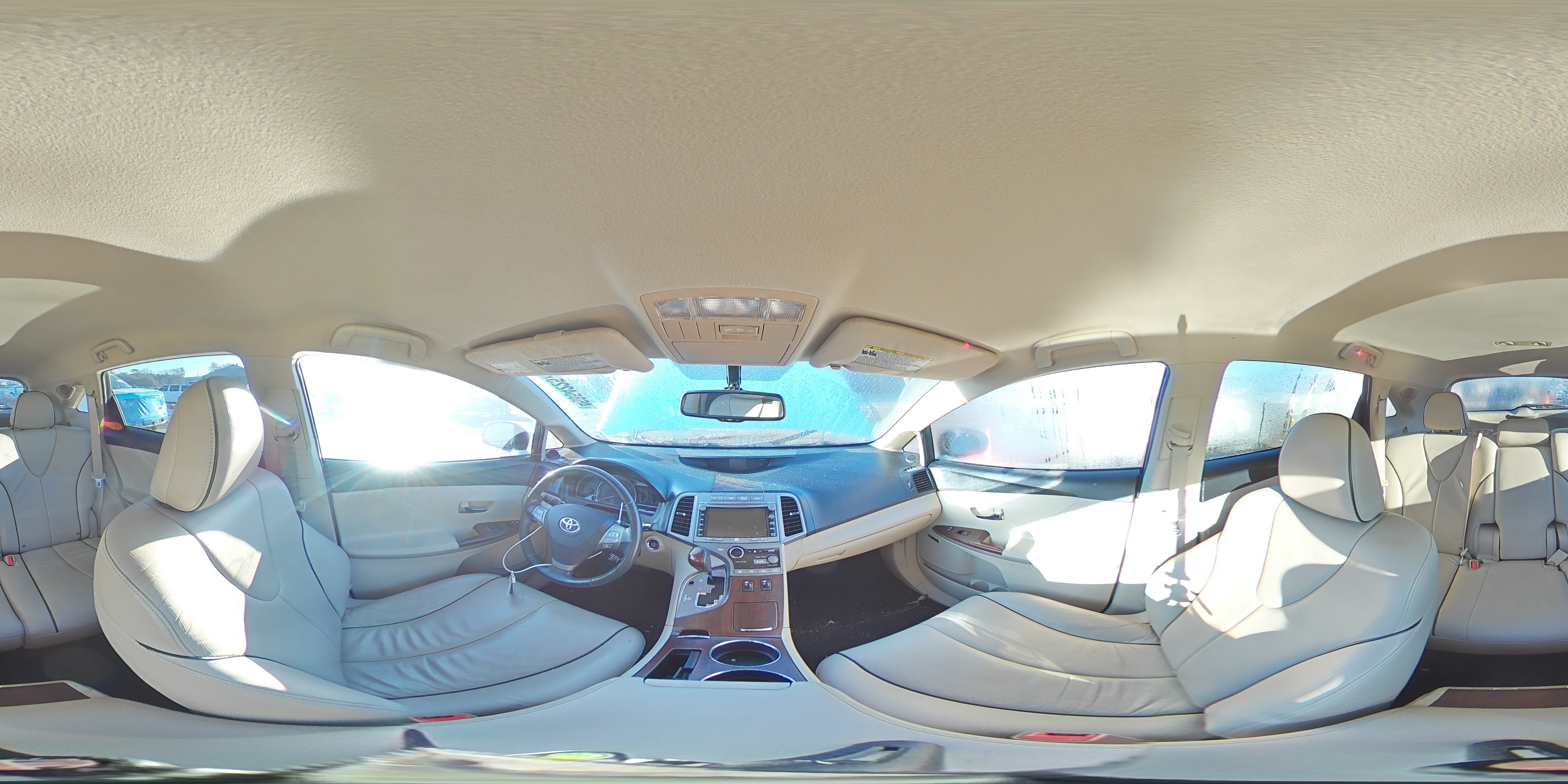 2010 Toyota Venza - Image 14