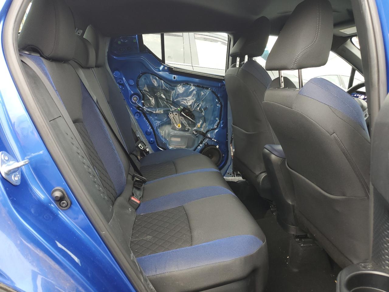 2021 Toyota C-HR - Image 10
