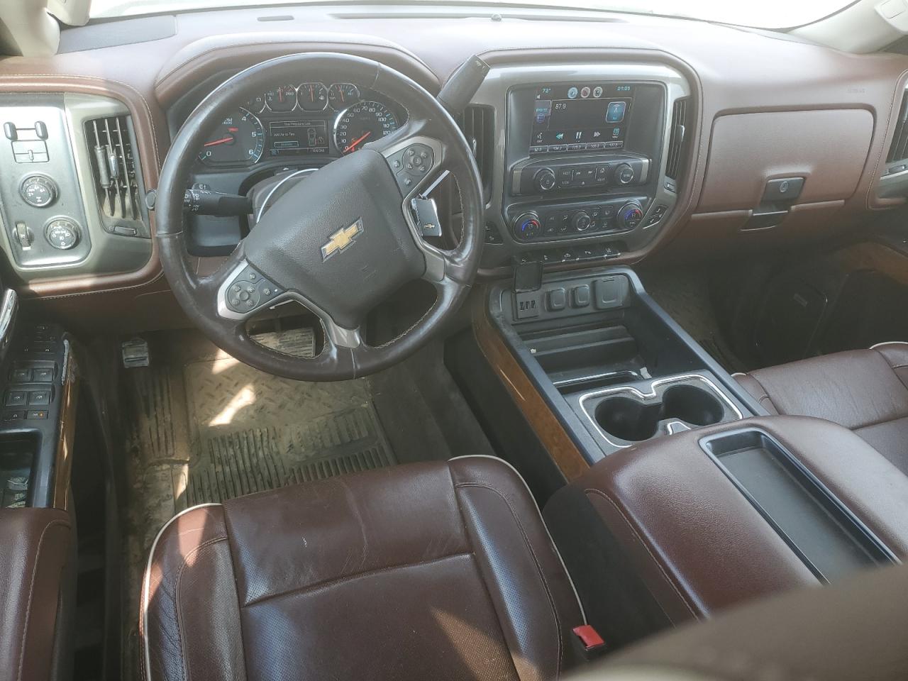 2015 Chevrolet Silverado - Image 8