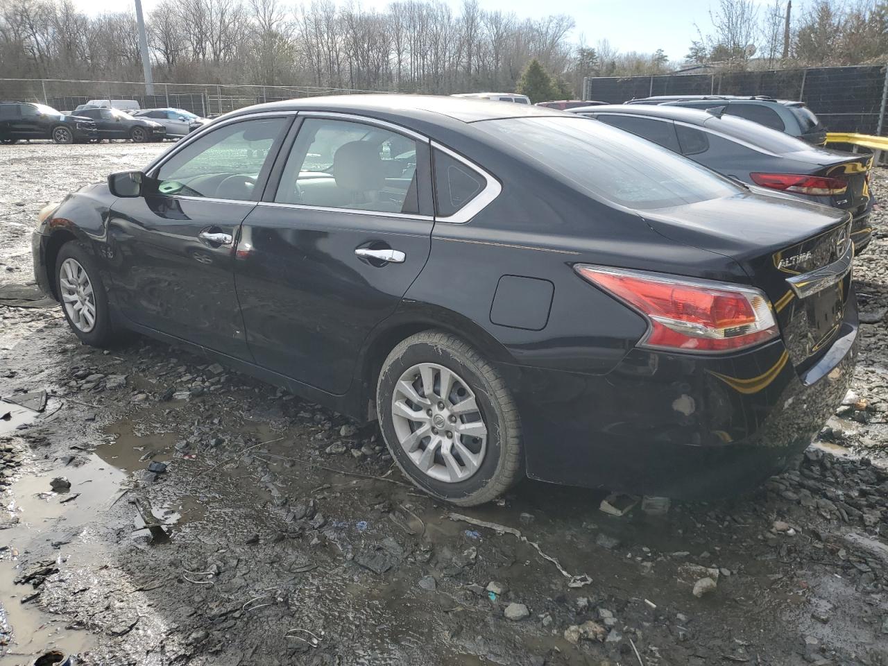 2015 Nissan Altima - Image 2