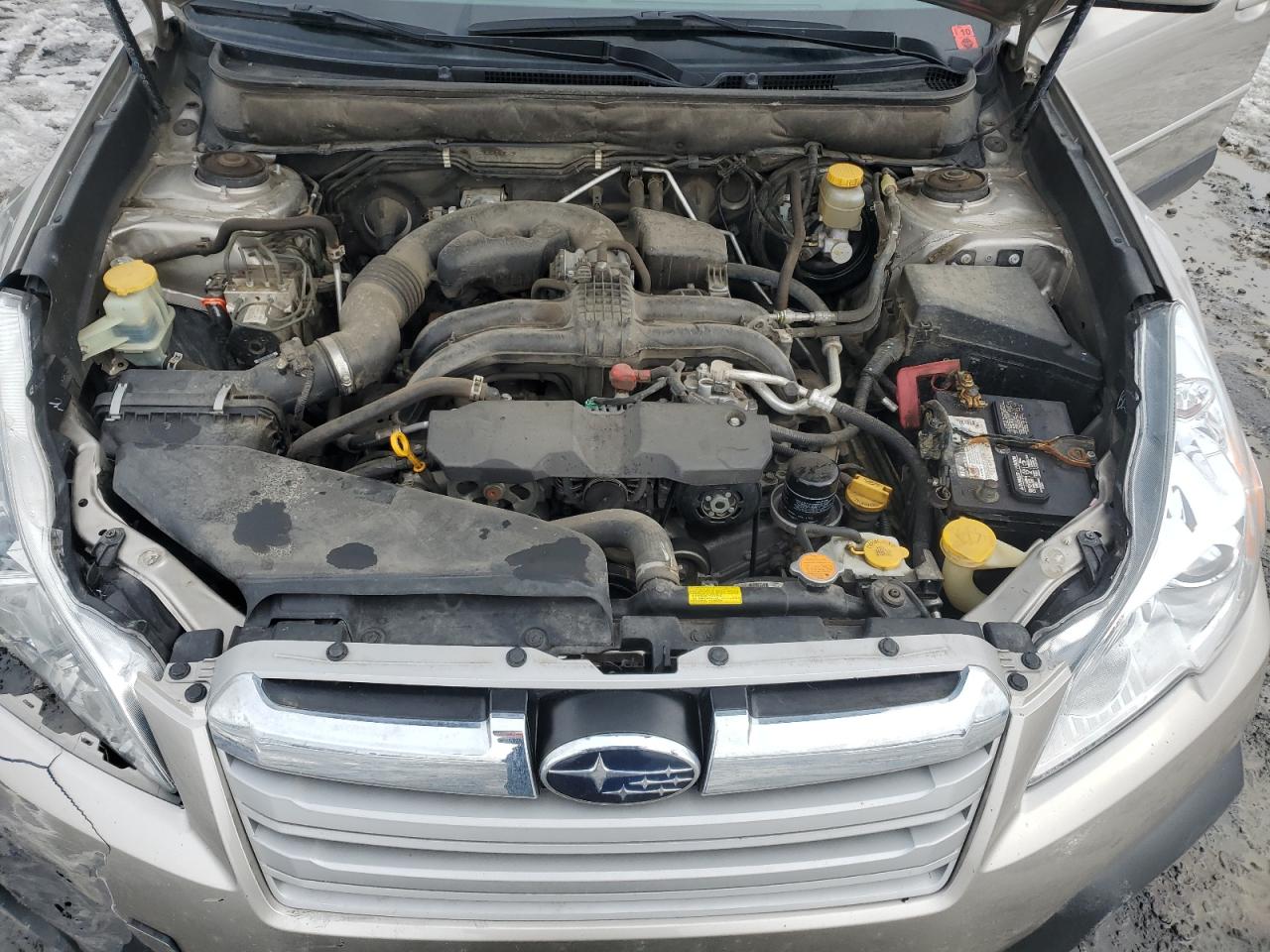 2014 Subaru Outback - Image 12