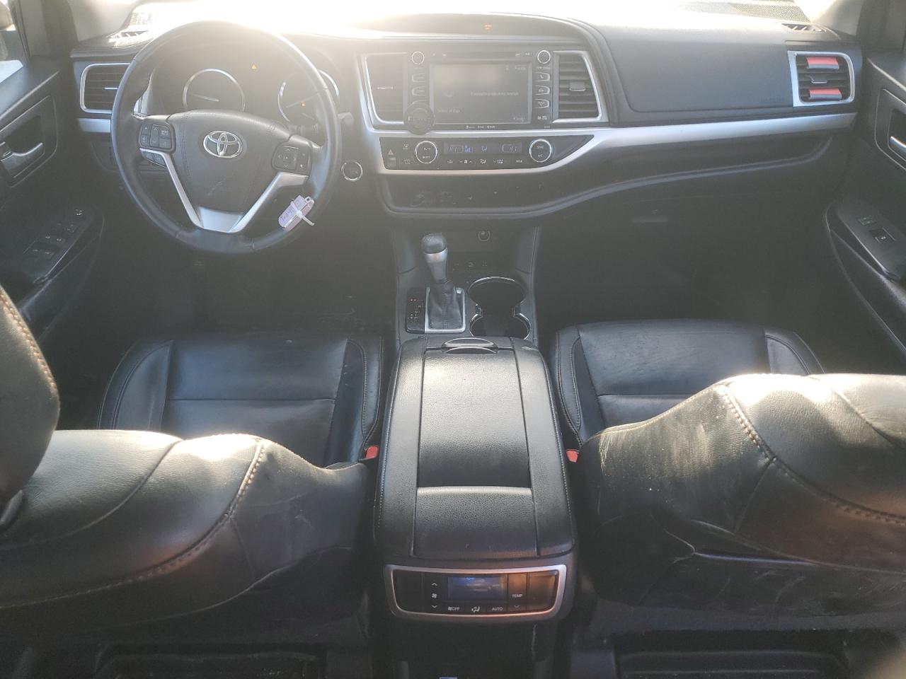 2016 Toyota Highlander - Image 8