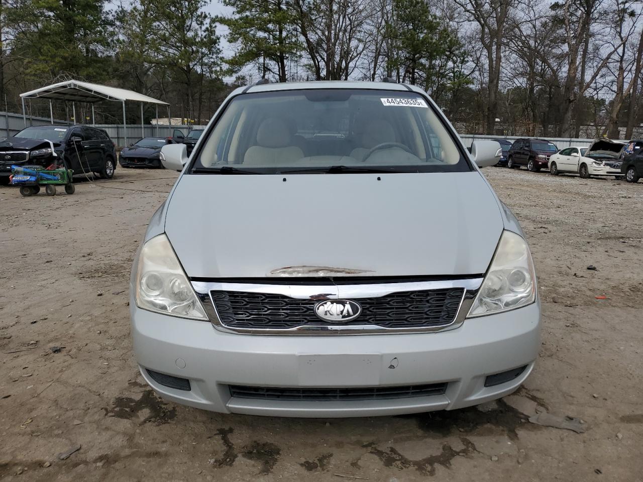 2012 Kia Sedona - Image 5