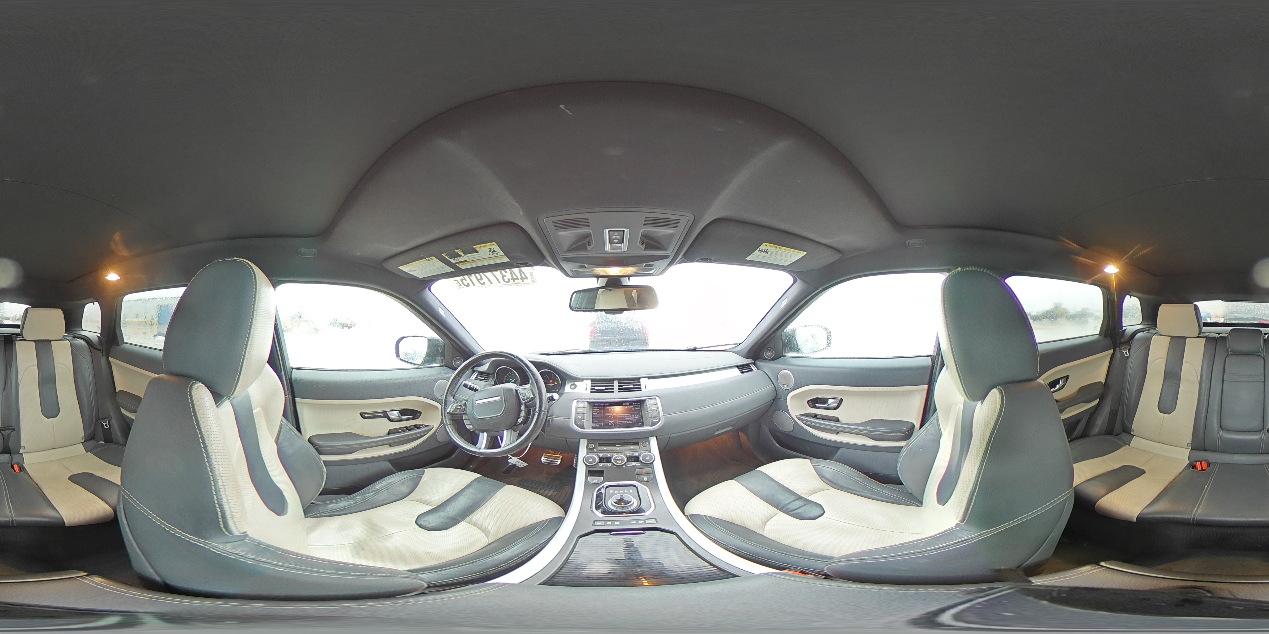 2012 Land Rover Range Rover - Image 15