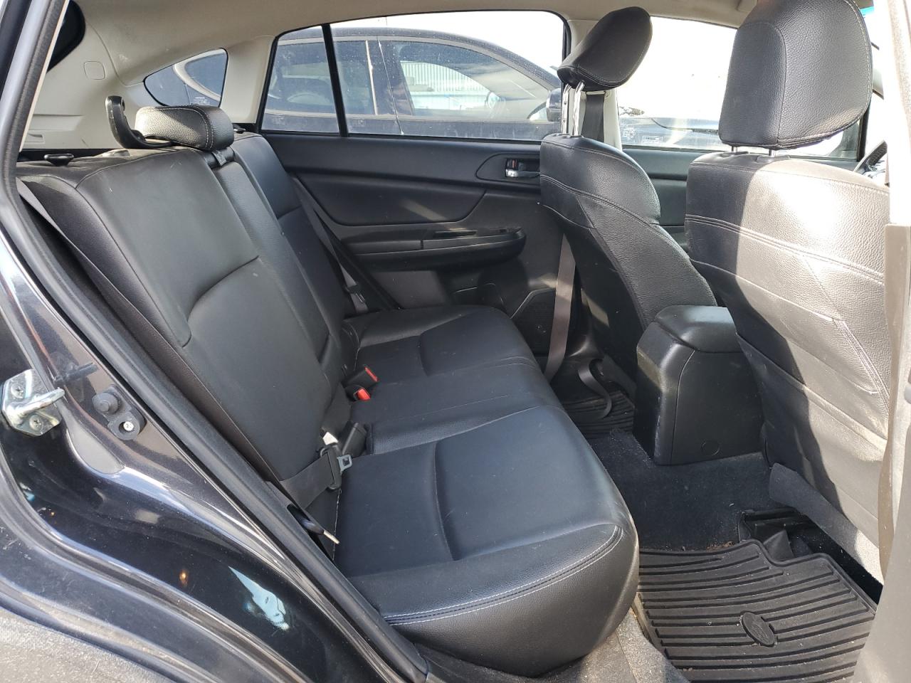 2014 Subaru XV - Image 10