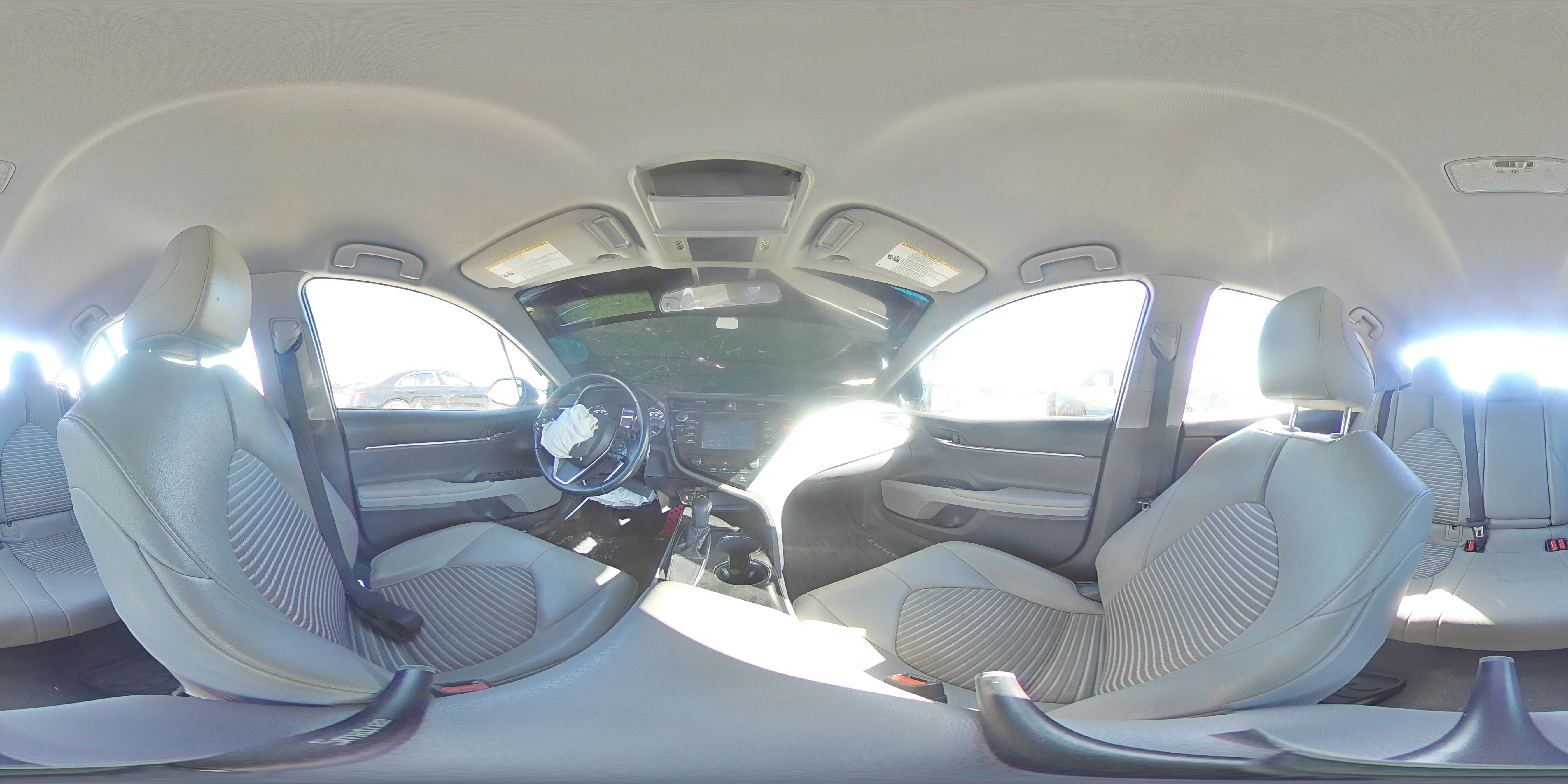 2018 Toyota Camry - Image 13