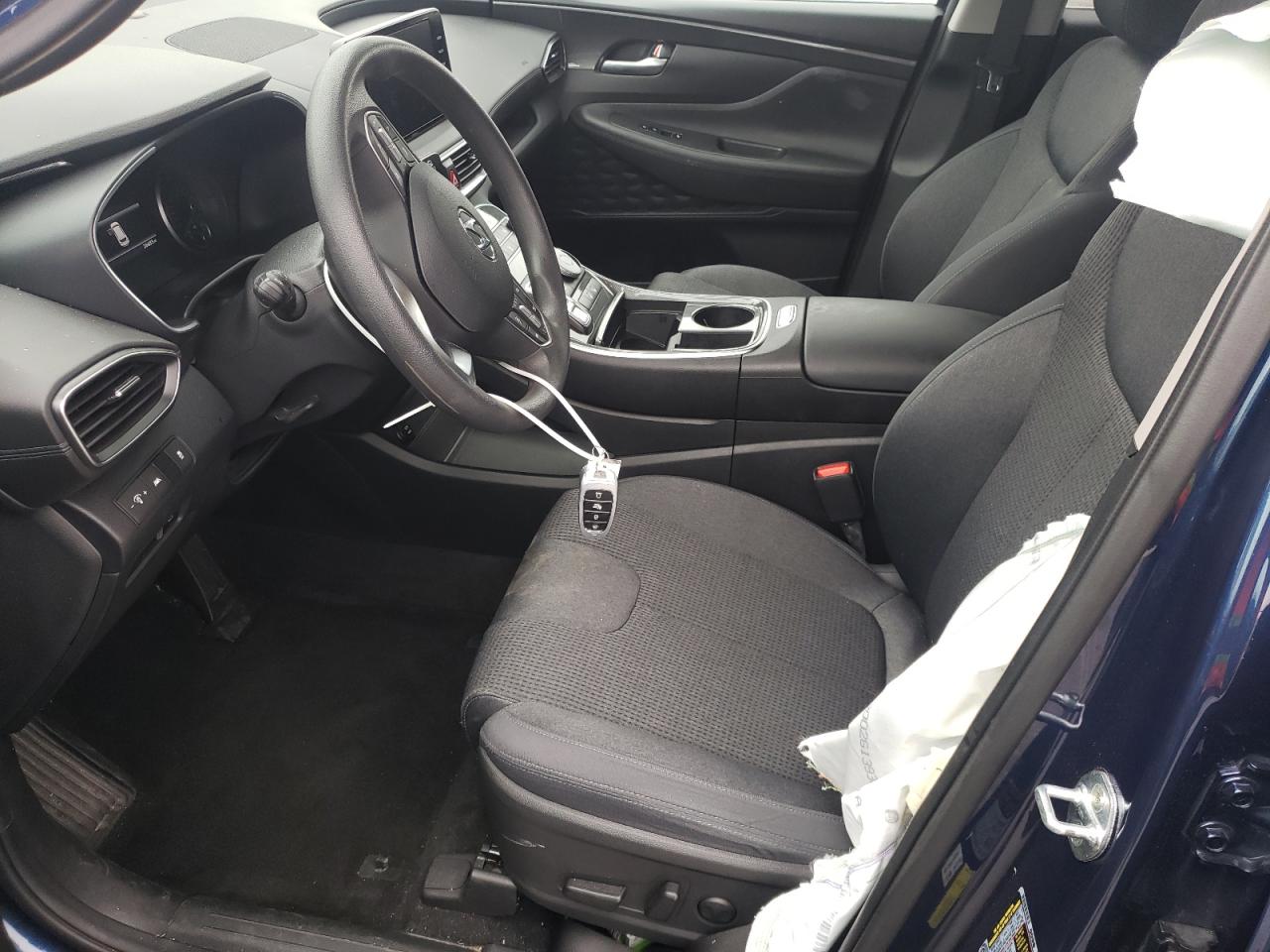2022 Hyundai Santa Fe - Image 7