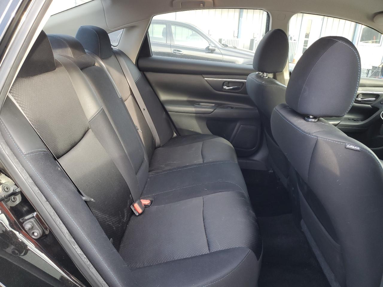 2017 Nissan Altima - Image 10