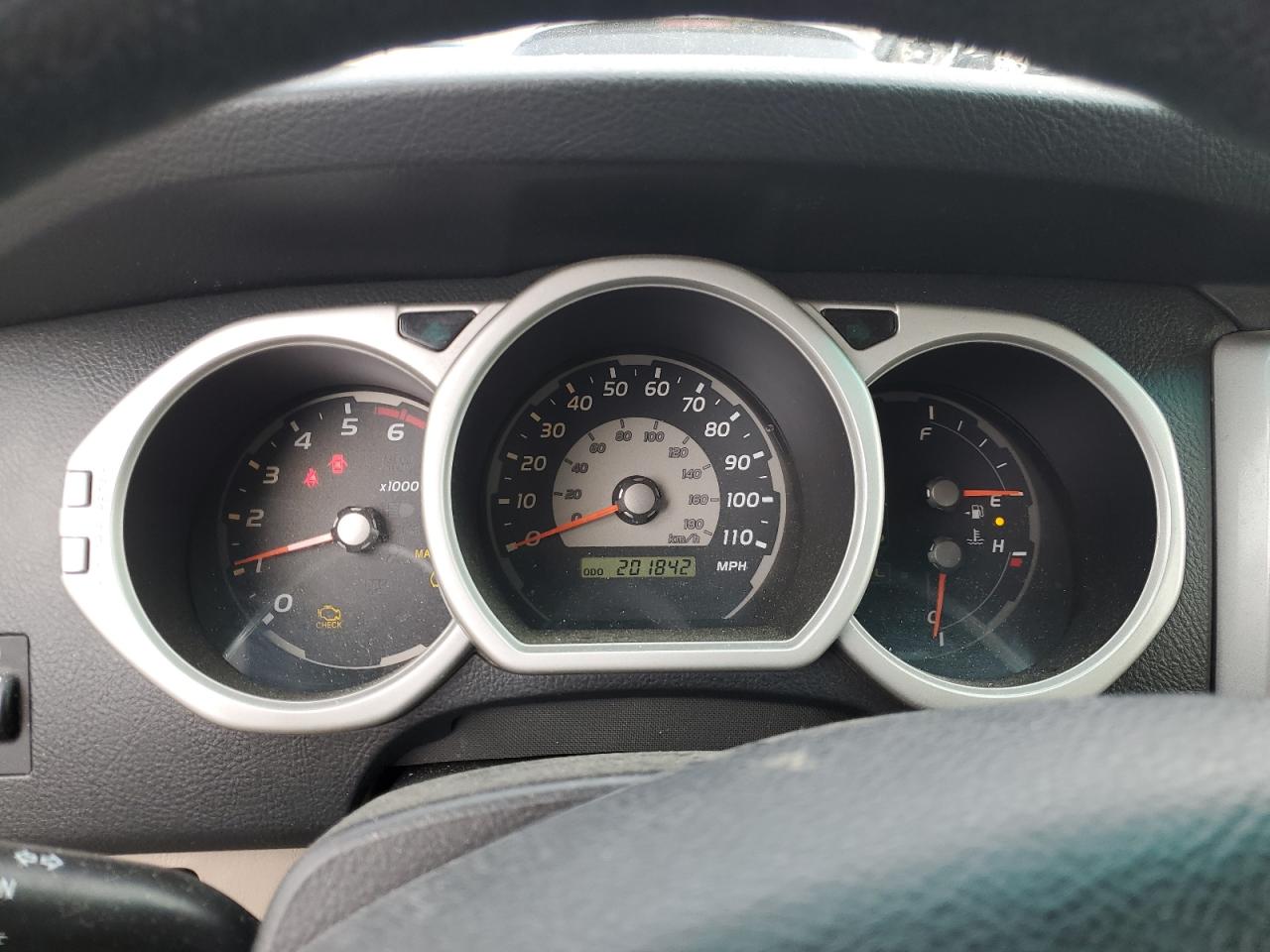 2005 Toyota 4Runner - Image 9