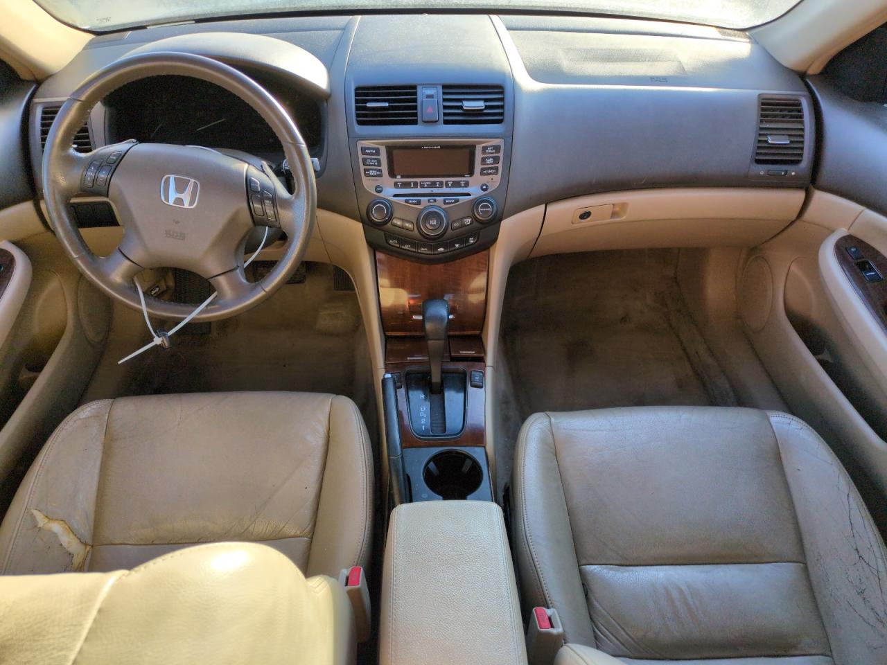 2007 Honda Accord - Image 8
