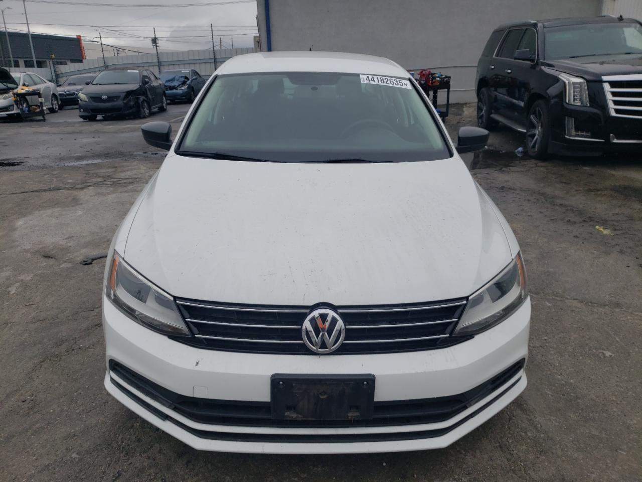2015 Volkswagen Jetta - Image 5